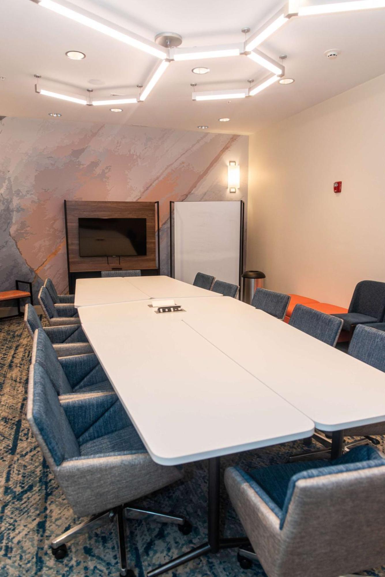 Hilton Garden Inn Mattoon, Il Luaran gambar